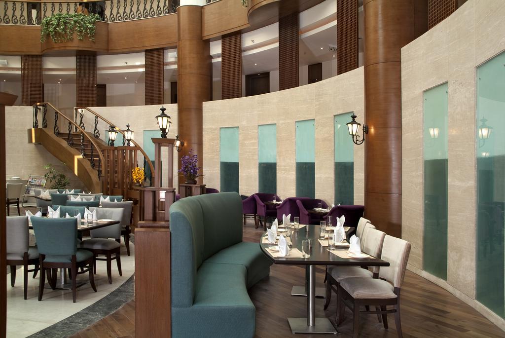Savoy Suites Greater Noida Dış mekan fotoğraf