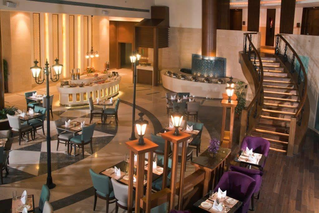 Savoy Suites Greater Noida Dış mekan fotoğraf