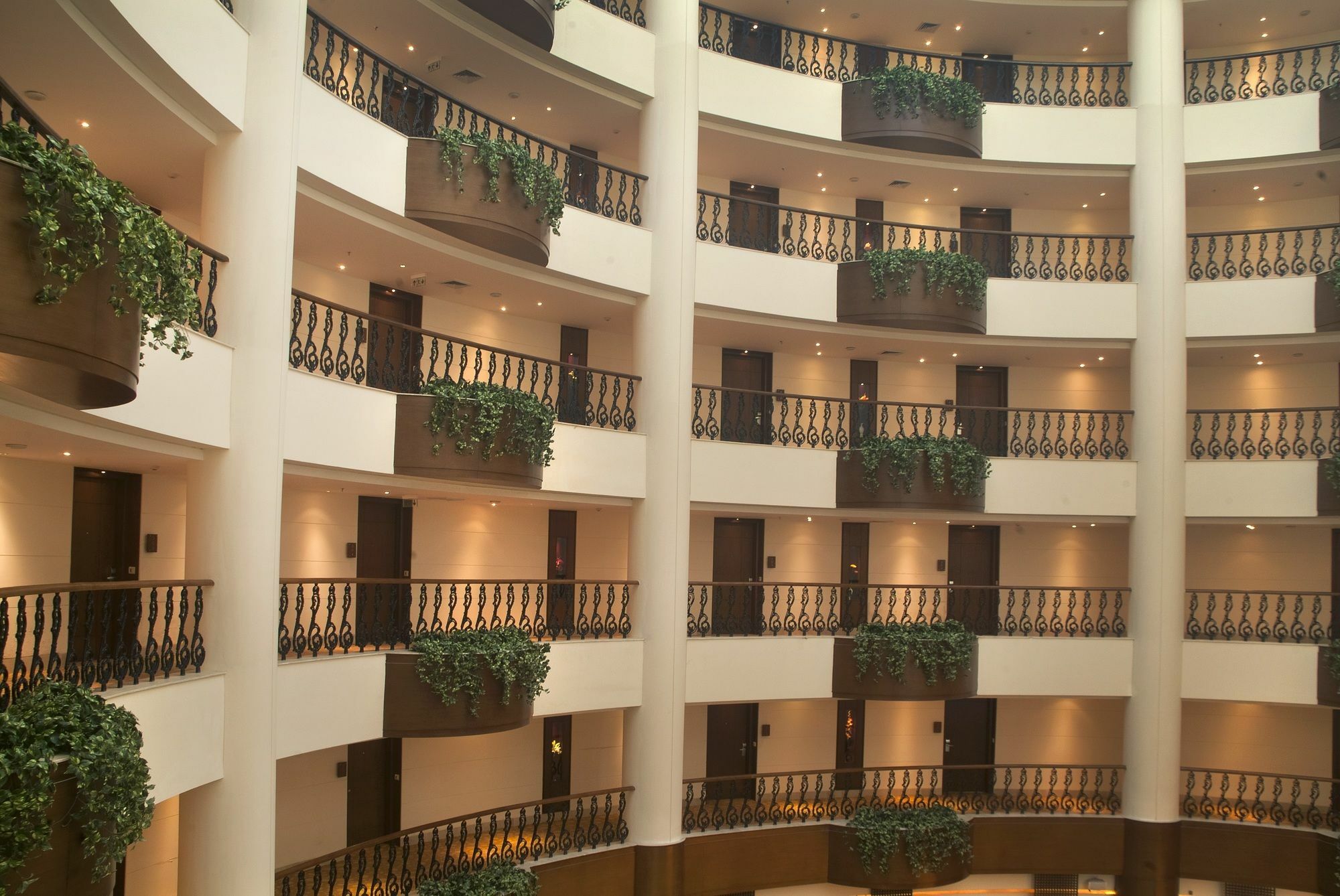 Savoy Suites Greater Noida Dış mekan fotoğraf