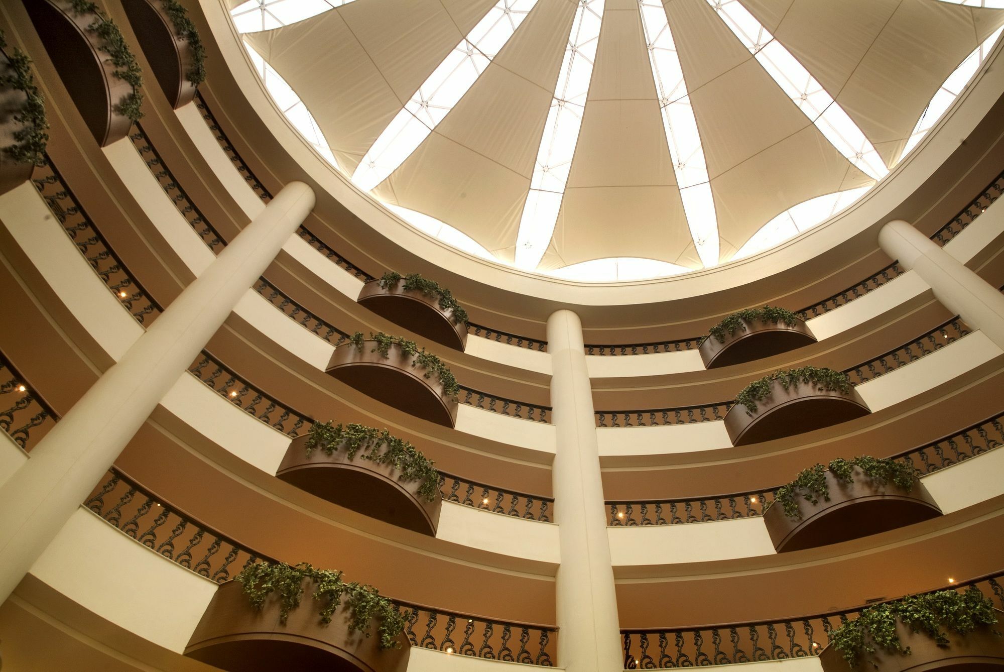 Savoy Suites Greater Noida Dış mekan fotoğraf